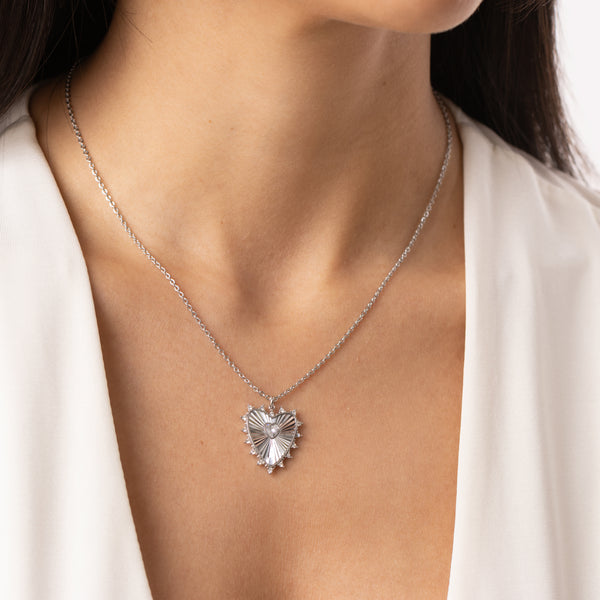 Dalia heart pendant