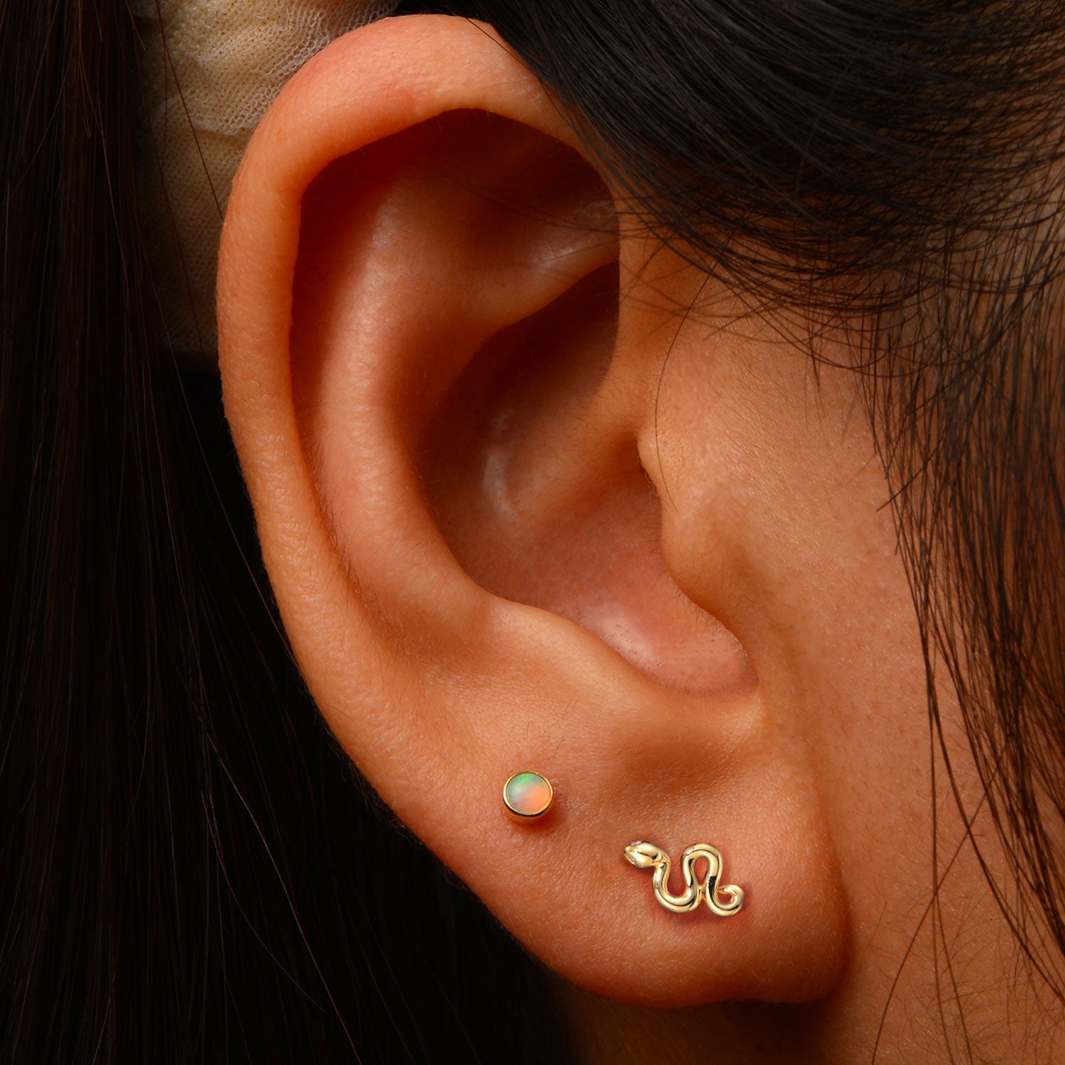 Riga snake 14k gold labret earring