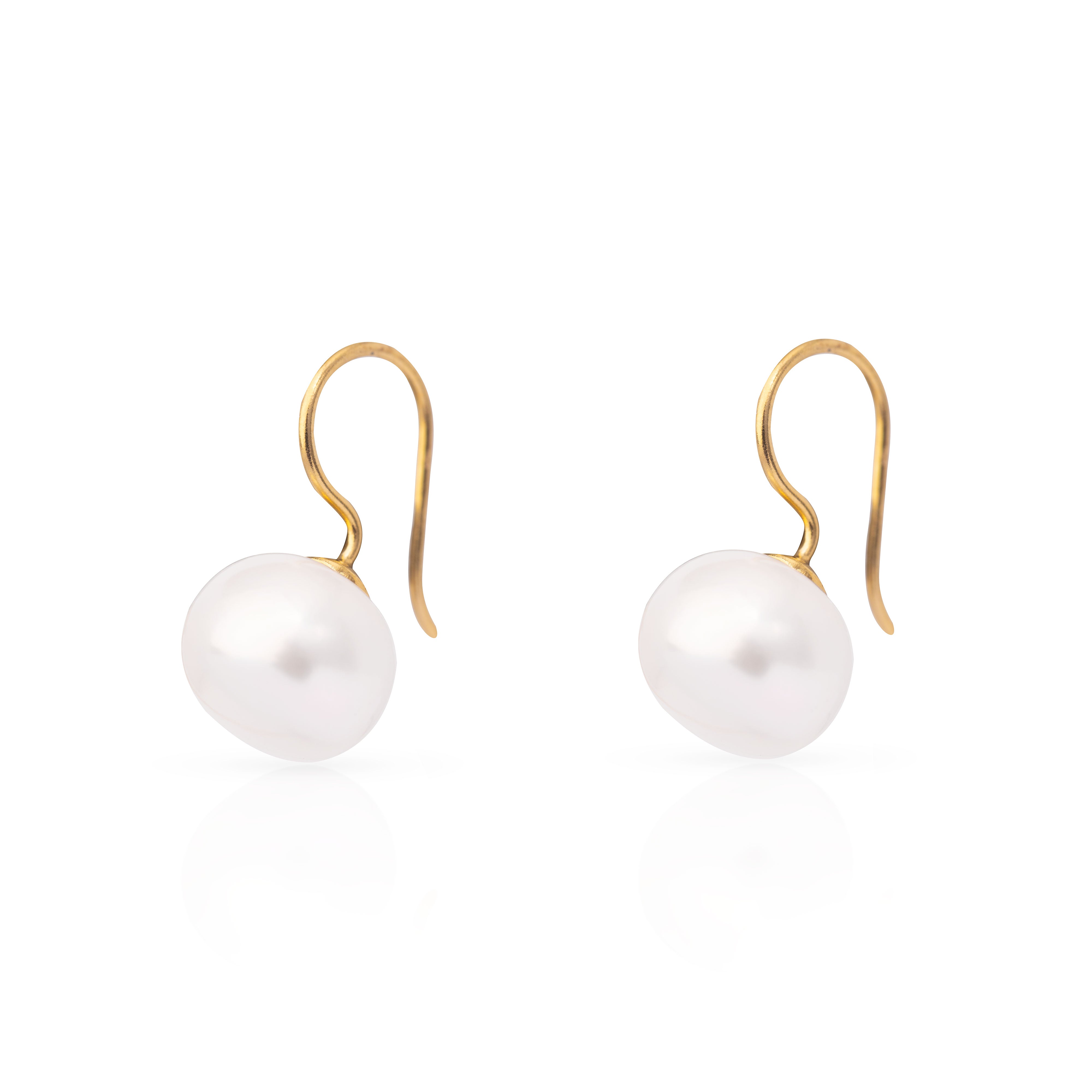 Lydia freshwater pearl hook earring