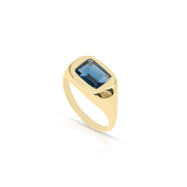 Cabar baguette Iolite ring