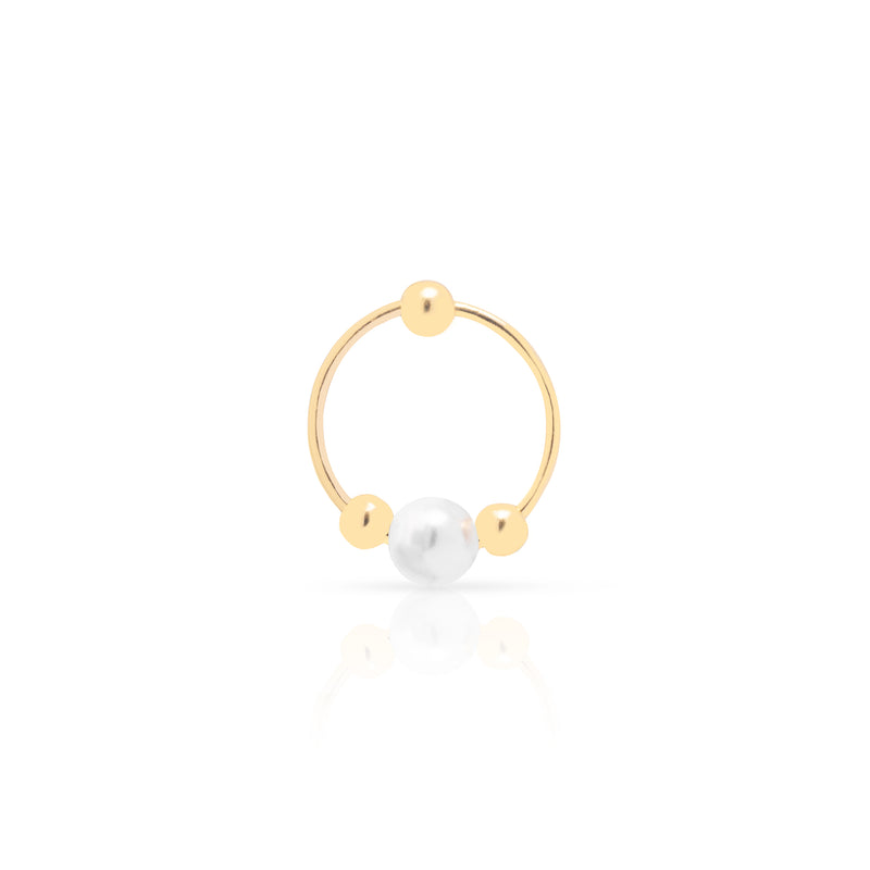 Sammy freshwater pearl sleeper earring