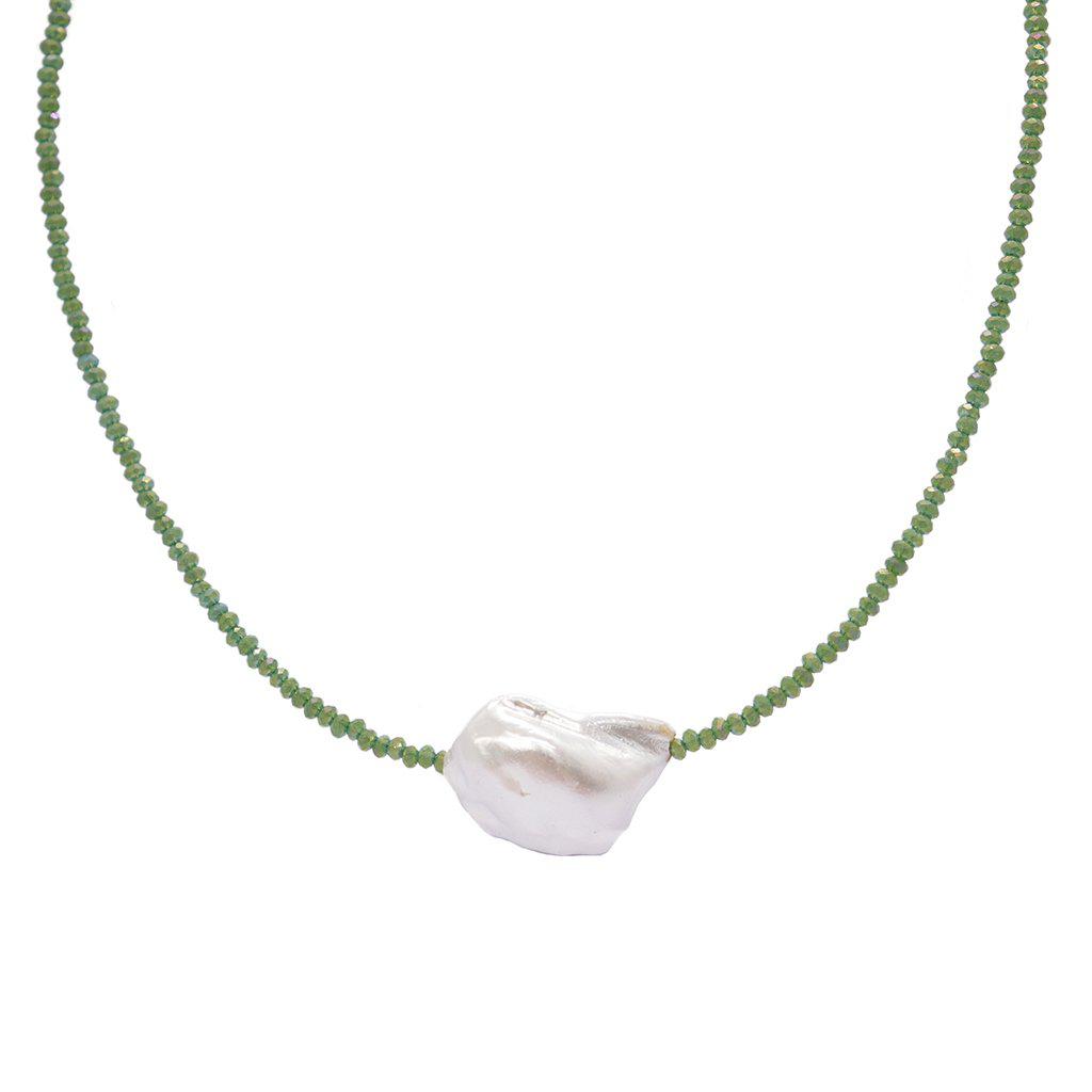 Darby natural pearl green necklace