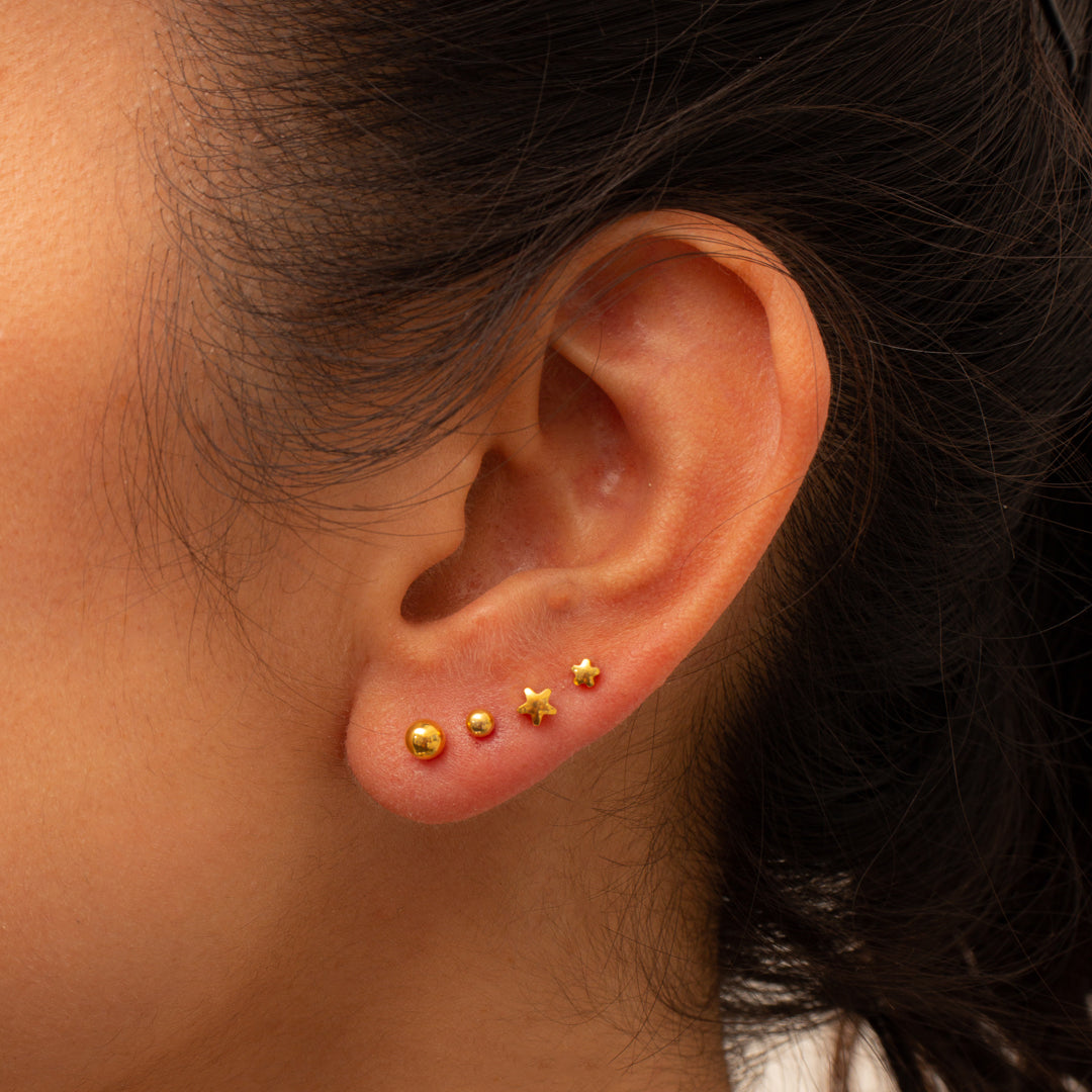 Star plain mini studs